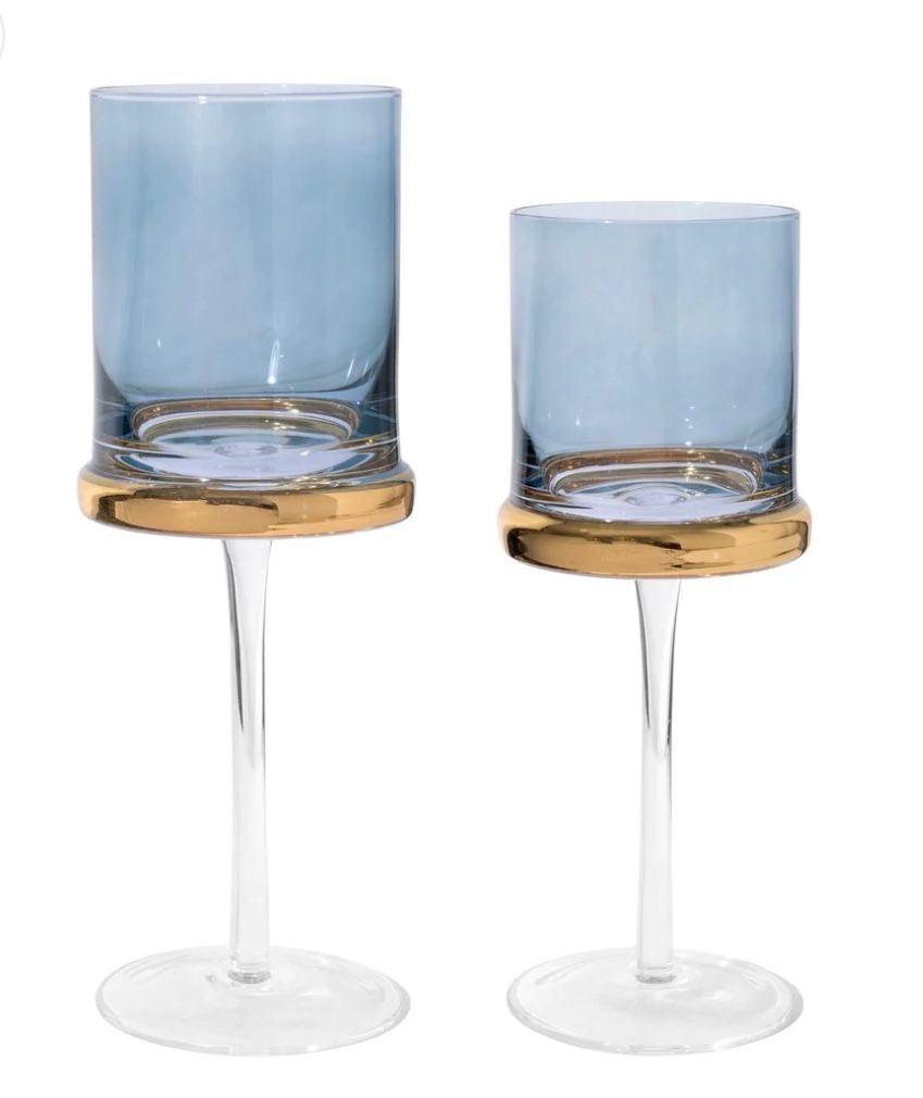 Square Glasses with Gold Ring