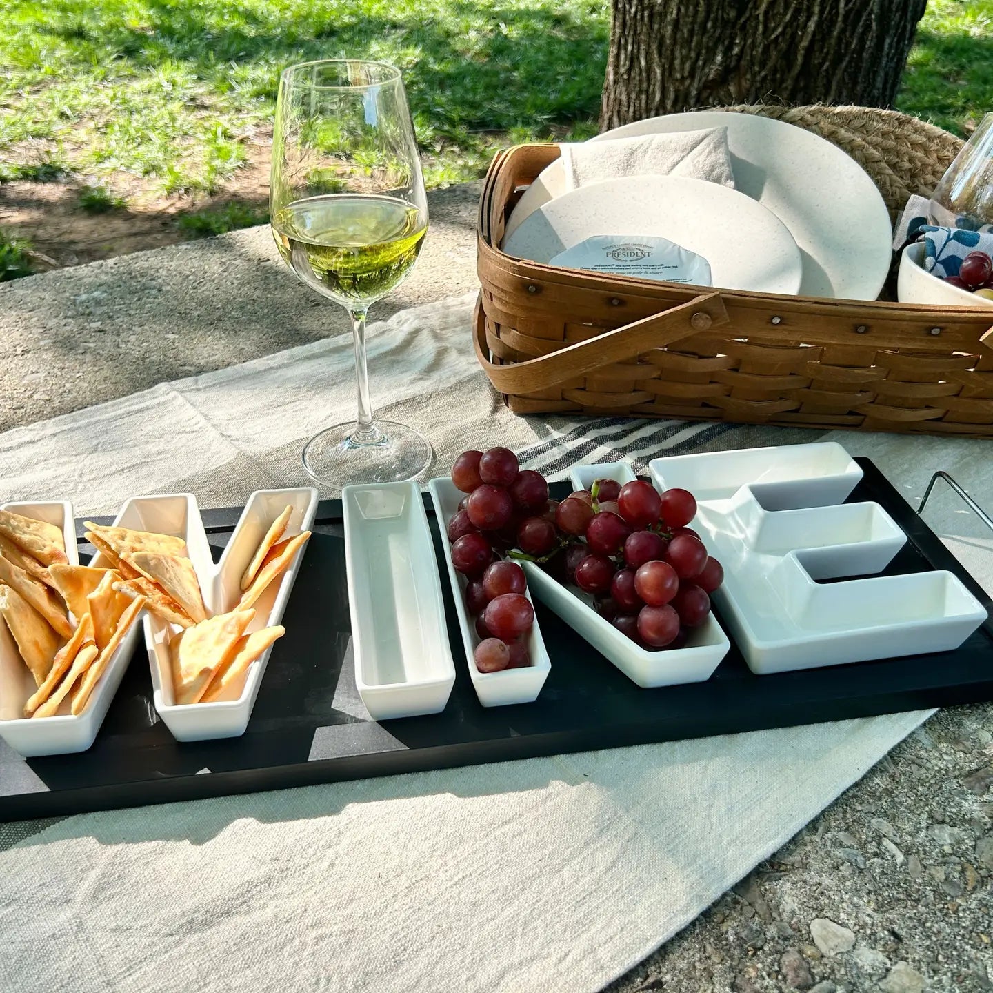 Vanilla Serving Dishes W/Wooden Tray